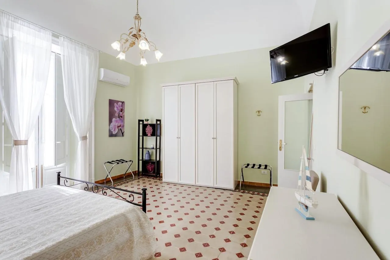 Catania Central Apartment With Terrace- Casa Mariella