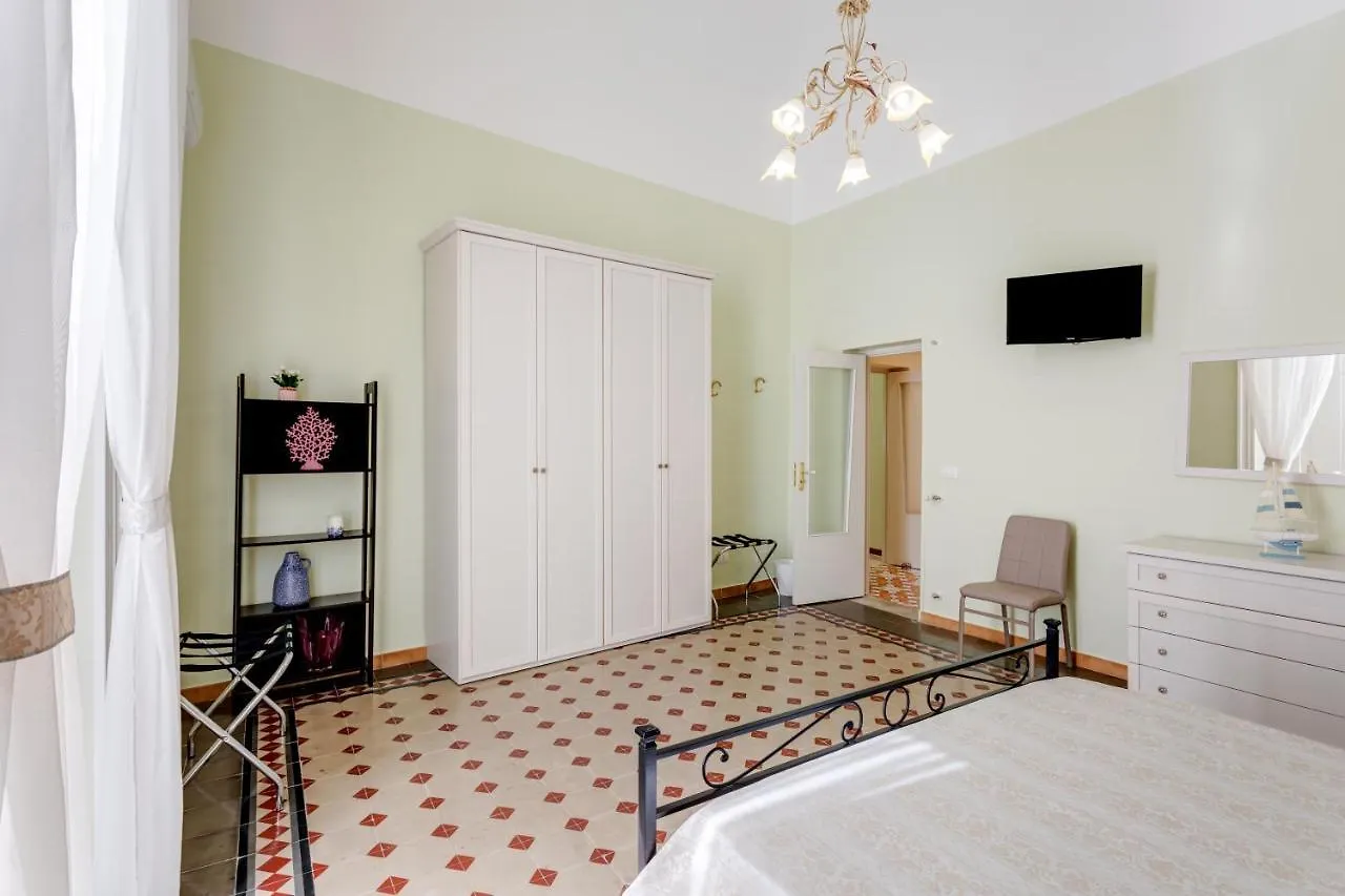Catania Central Apartment With Terrace- Casa Mariella