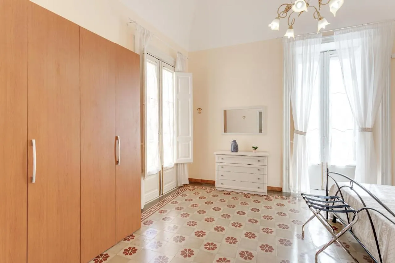 Catania Central Apartment With Terrace- Casa Mariella